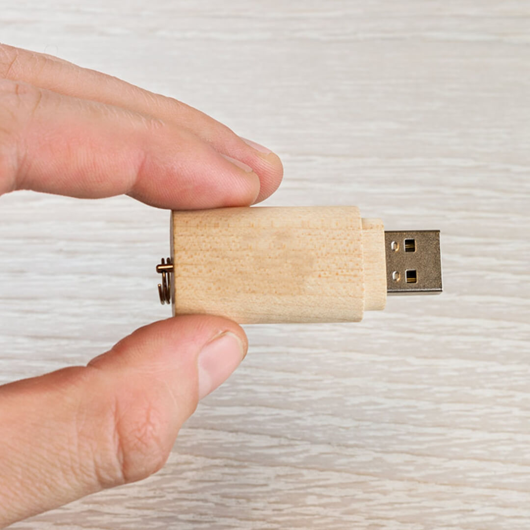 1601366811_Wooden_USB_Pendrive_06