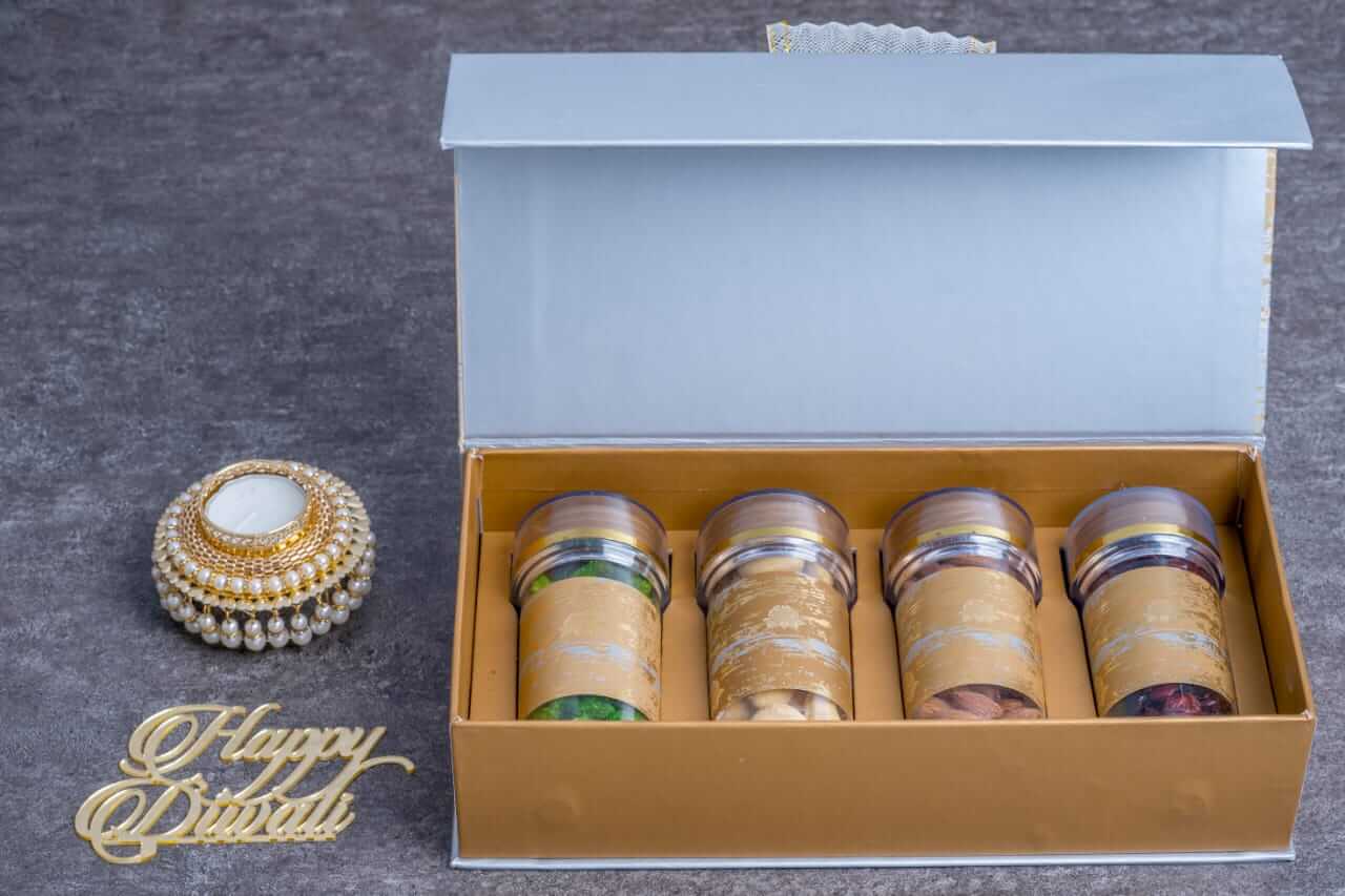 1633436747_Diwali-Gift-Hampers-Ideas-6-02