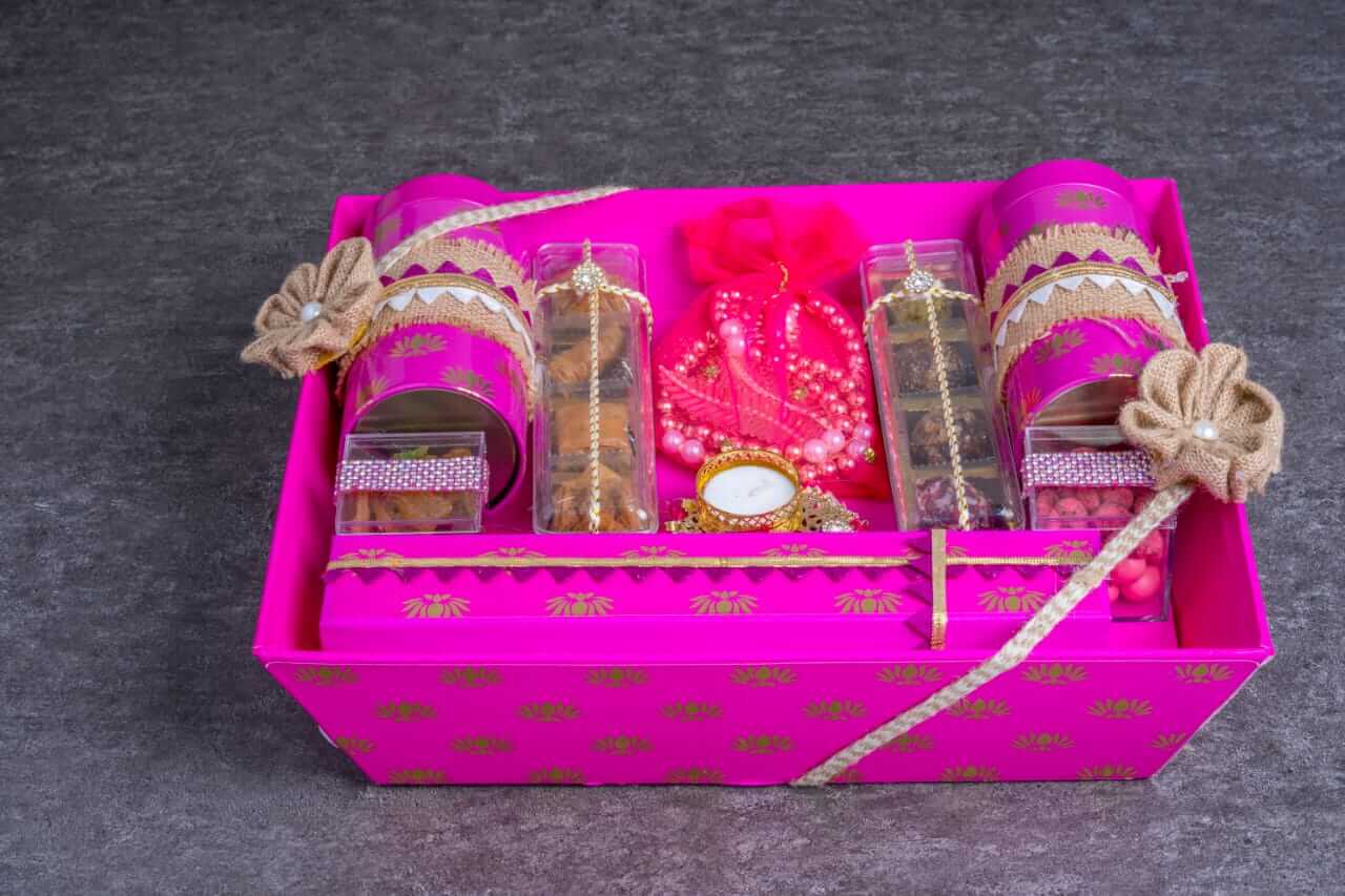 1633437111_Premium-Diwali-Gifts-11-02