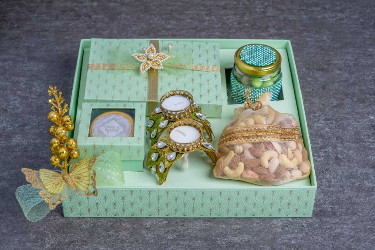1633500551_Corporate-Diwali-Gift-Box-12-02