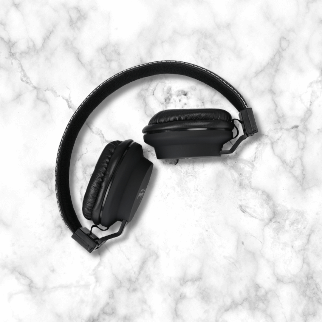 1642418305_Landmark-Stereo-Headphone-with-Mic-LM-2032HP-02