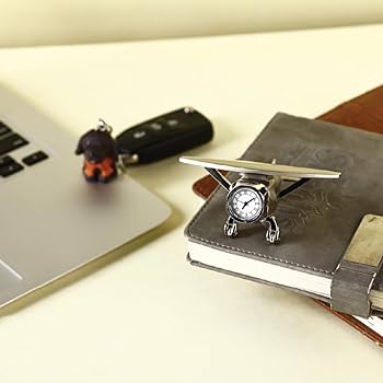 1744622928_Aeroplane_Paper_Weight_with_Clock_2