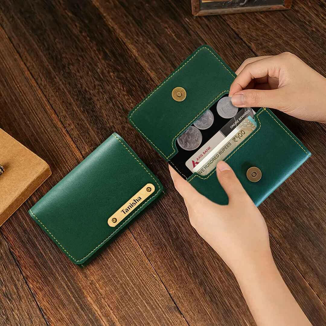 1747984312_Personalized_Cardholder_-_Green_02